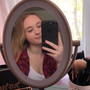 Meet your Posher, Kaitlyn